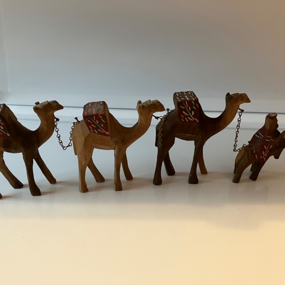 Handcarved camel train - Picture 2 of 9